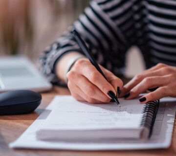 إعداد الأبحاث والأوراق العلمية